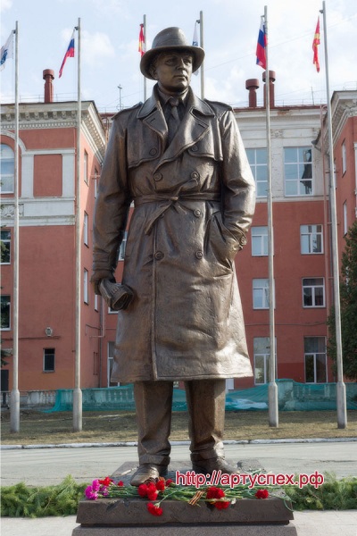 Памятник Исхаку Ахмерову